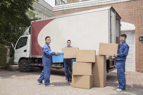 Secure self storage units in Hampton for homes and businesses
